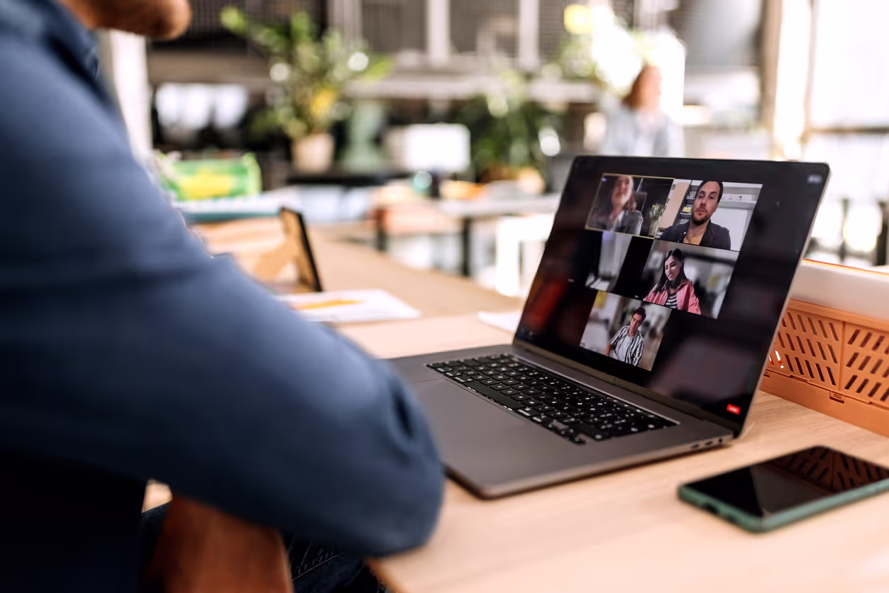 How to Manage a Remote Team When It Becomes Business-Critical